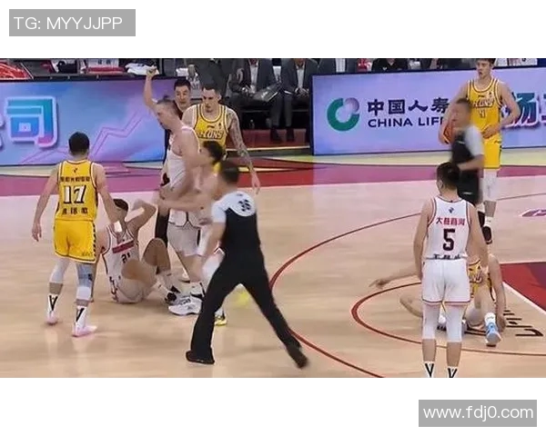 赛后分析:杭州篮球队与上海篮球队心理素质对比及其影响因素探讨 赛后分析:杭州篮球队与上海篮球队心理素质对比及其影响因素探讨