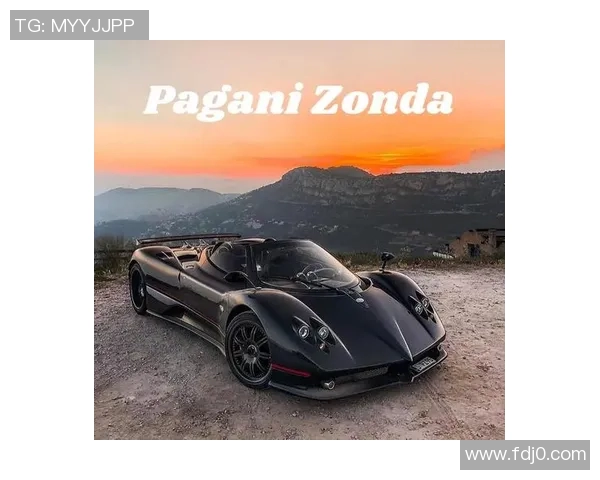 足球明星的帕加尼：速度与激情交织的赛场传奇与豪华生活